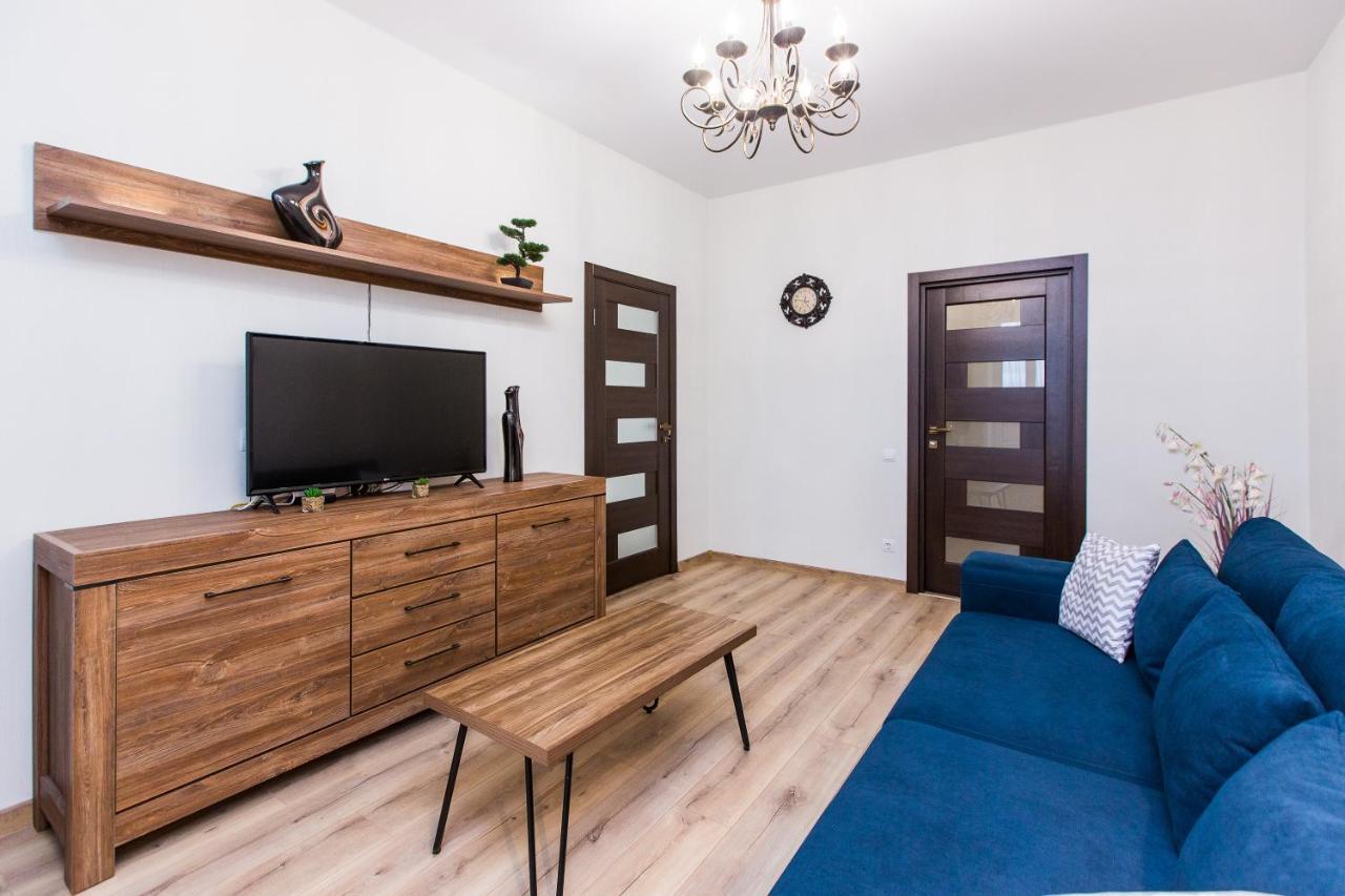 Апартаменти Біля Оперного Центр Краща Локація 2 Кімнати Lviv Bagian luar foto